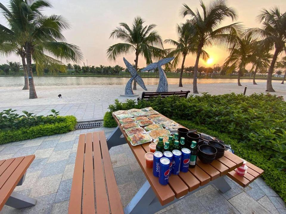 Capsule Vinhomes Ocean Park Ханой Екстериор снимка